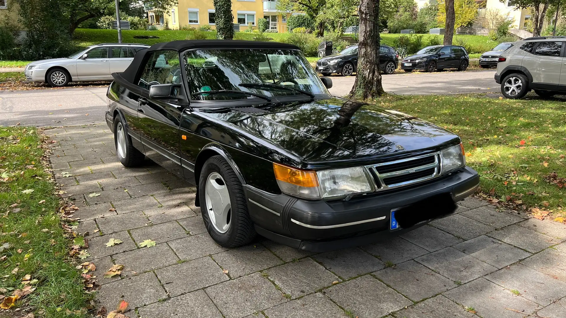 Saab 900 Cabrio 140 PS 2l Turbo Automatik Schwarz - 1