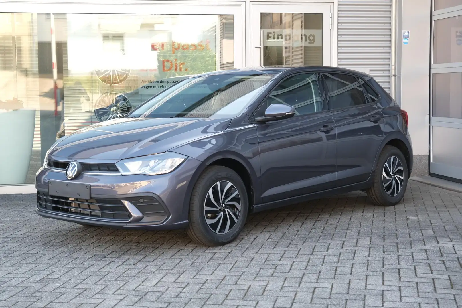 Volkswagen Polo 1.0 TSI Life Alu Kamera Climatronic App-Connect... Grau - 1