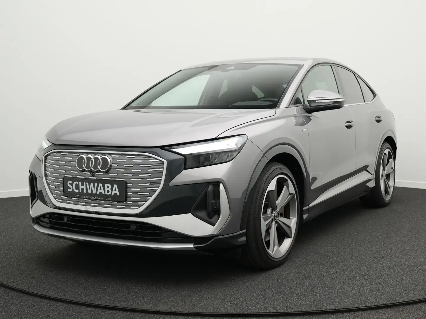 Audi Q4 e-tron 40 *S line*PANO*LED*8-fach* Gris - 2