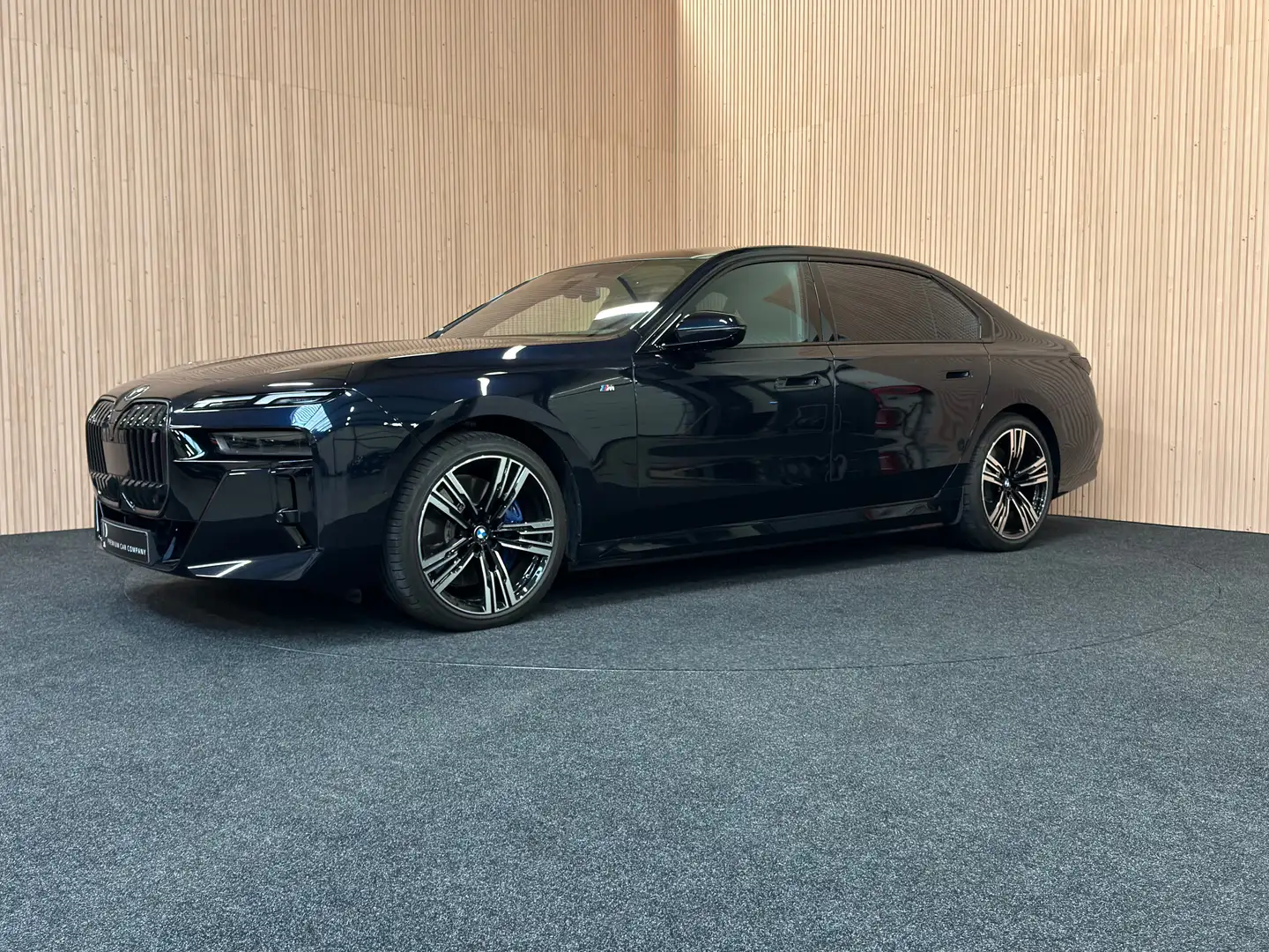 BMW i7 i7 xDrive60| FULL ELECTRIC | M-pakket|AHK|HUD|DAB Noir - 1