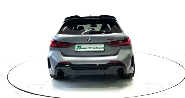 BMW 1 Series view 4