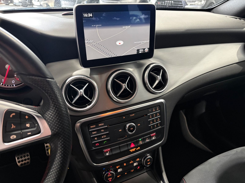 Mercedes-Benz CLA 200 AMG line*AHK*Xenon* — photo 14