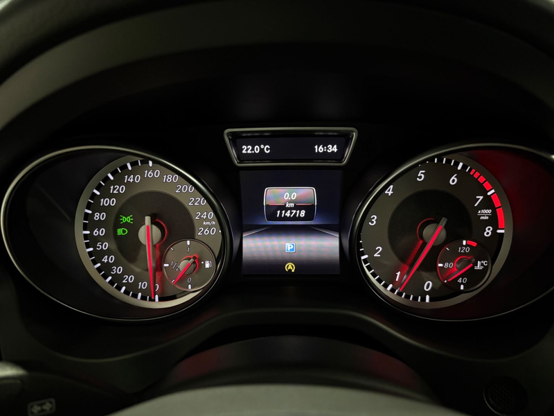 Mercedes-Benz CLA 200 AMG line*AHK*Xenon* — photo 13