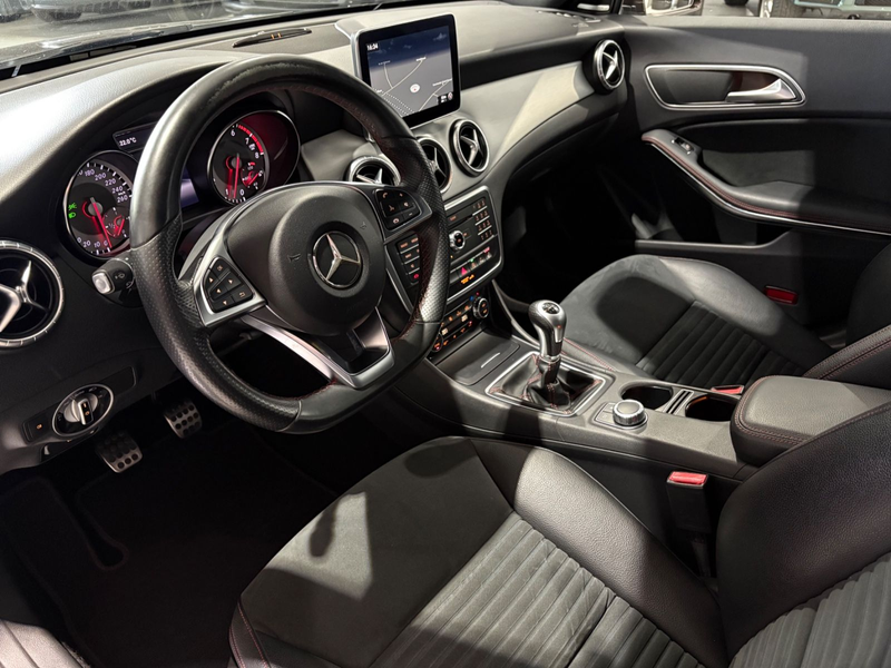 Mercedes-Benz CLA 200 AMG line*AHK*Xenon* — photo 9