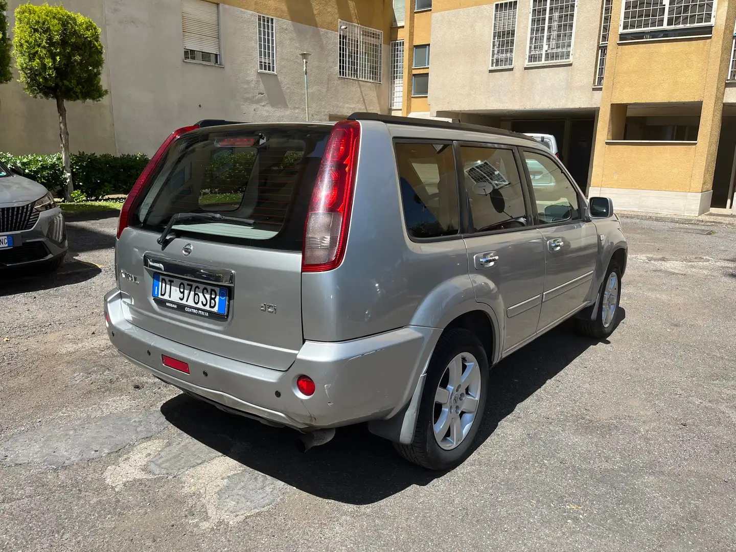 Nissan X-Trail x-trail 2.2 cdi 4x4 sport Срібний - 1