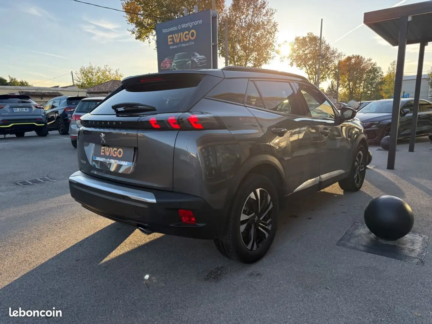 Peugeot 2008 generation-ii 1.5 bluehdi 130ch allure business eat bva start-stop Grau - 2