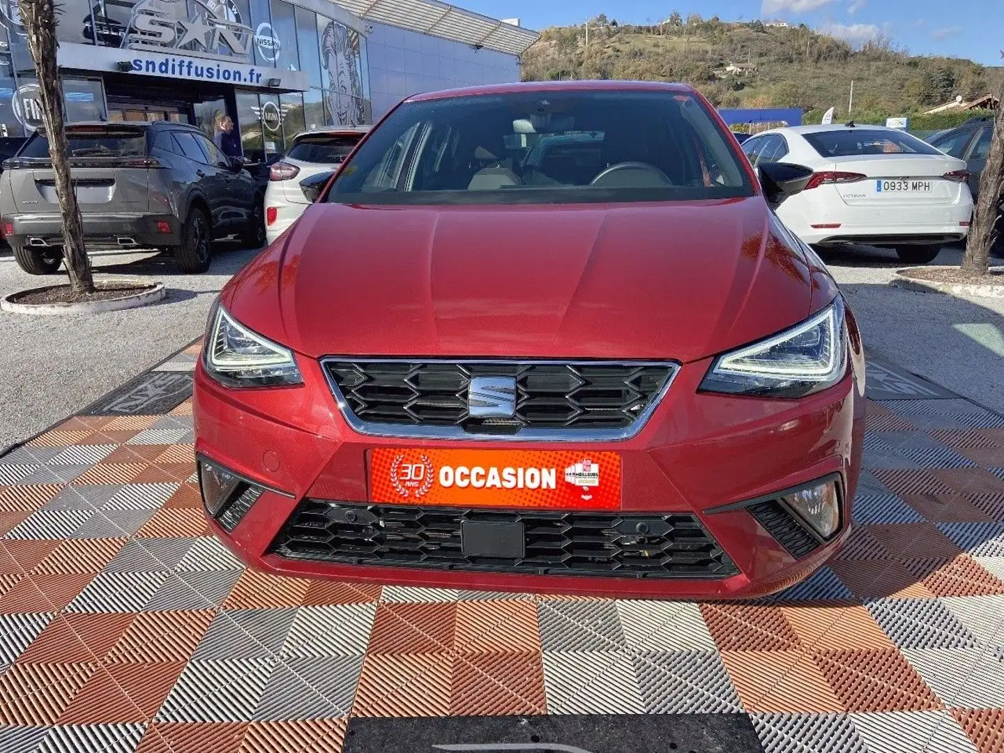 SEAT Ibiza 1.0 TSI 110 BV6 FR GPS Caméra Cockpit Rouge - 2