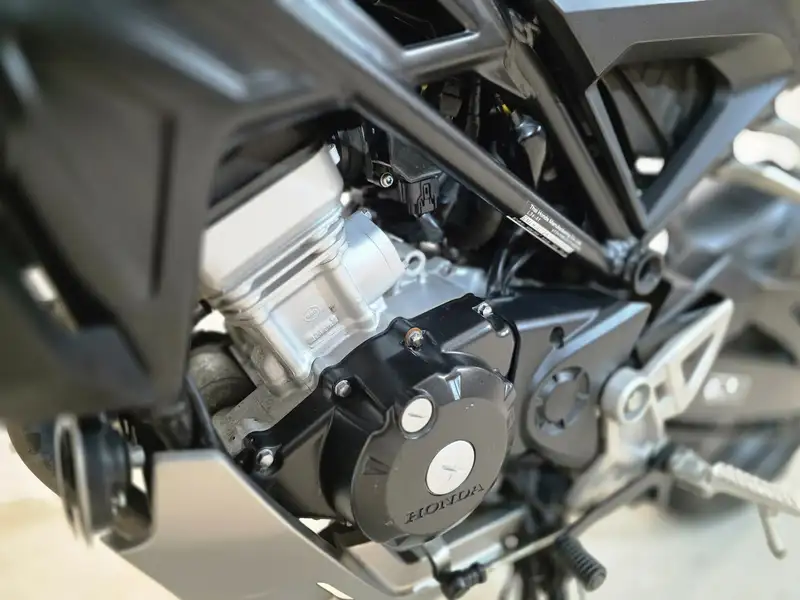 Honda CB 125 - foto 7