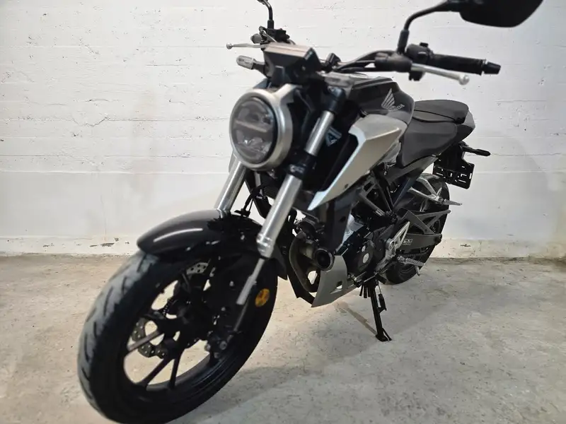 Honda CB 125 - foto 3