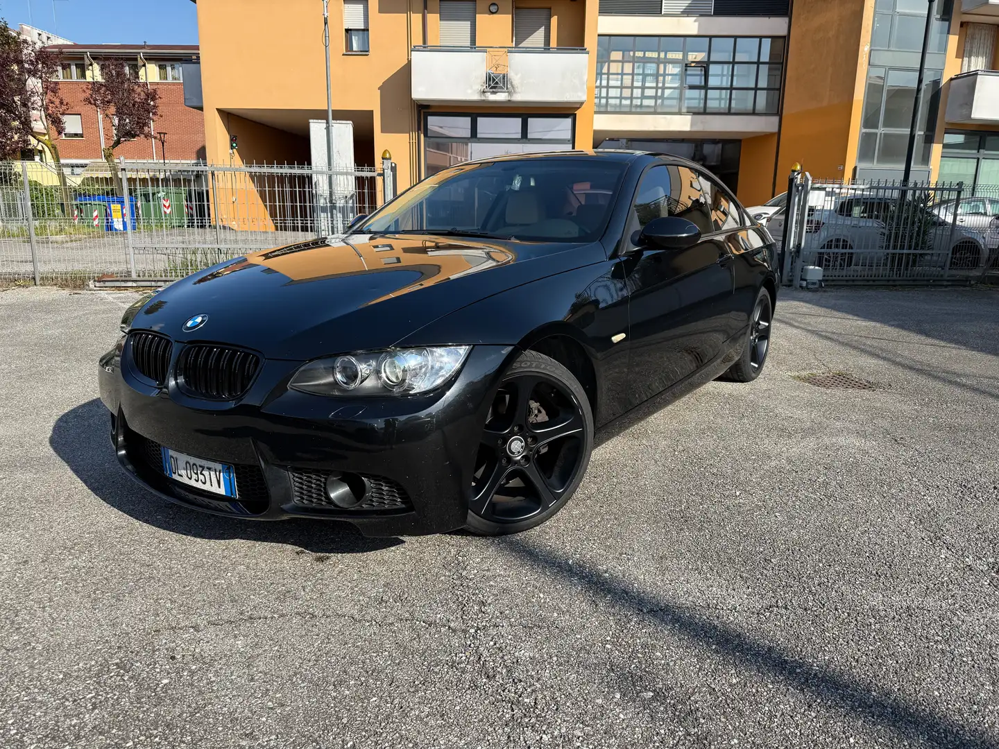 BMW 320 320d Coupe Futura 177cv Nero - 1