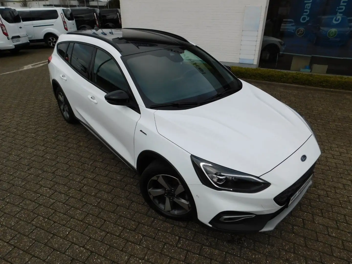 Ford Focus FOCUS Turn.ACTIVE-X-+volliLED+TechnoP+iACC+BLIS Blanco - 1
