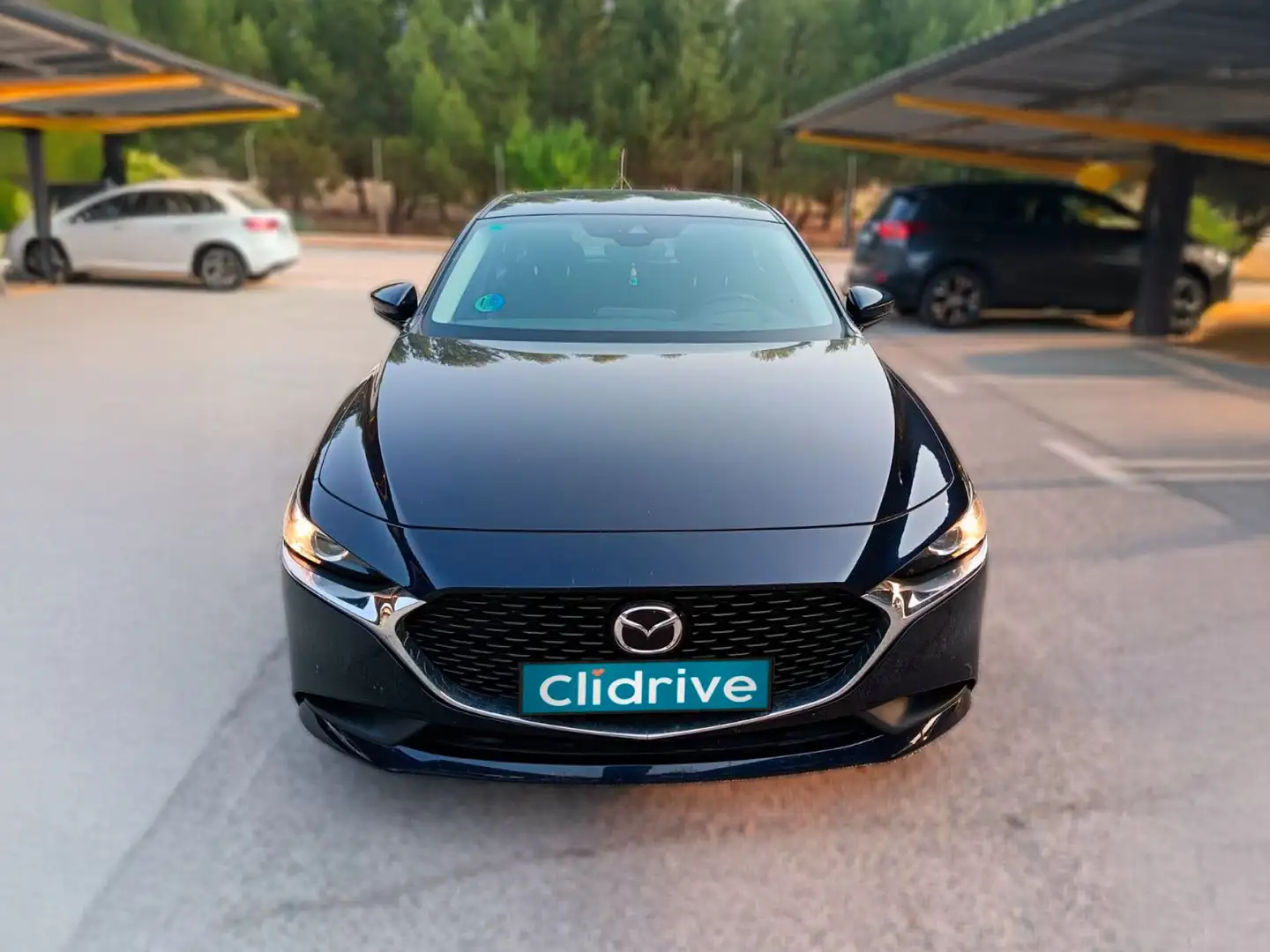 Mazda 3 Sedán 2.0 e-Skyactiv-G Origin 90kW Negro - 2