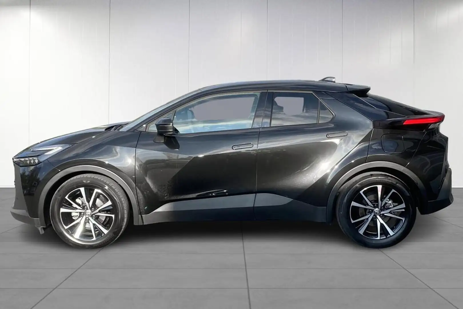 Toyota C-HR 1.8 140hk HEV Style Camera, adaptieve cruise co... Zwart - 2