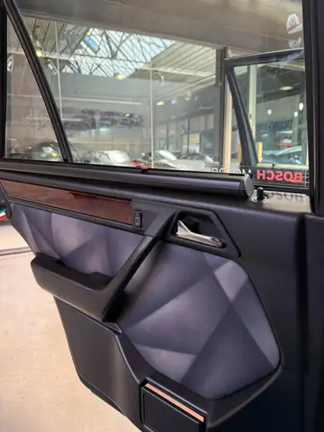 Mercedes-Benz E view 13