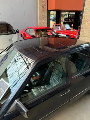 Mercedes-Benz E view 8