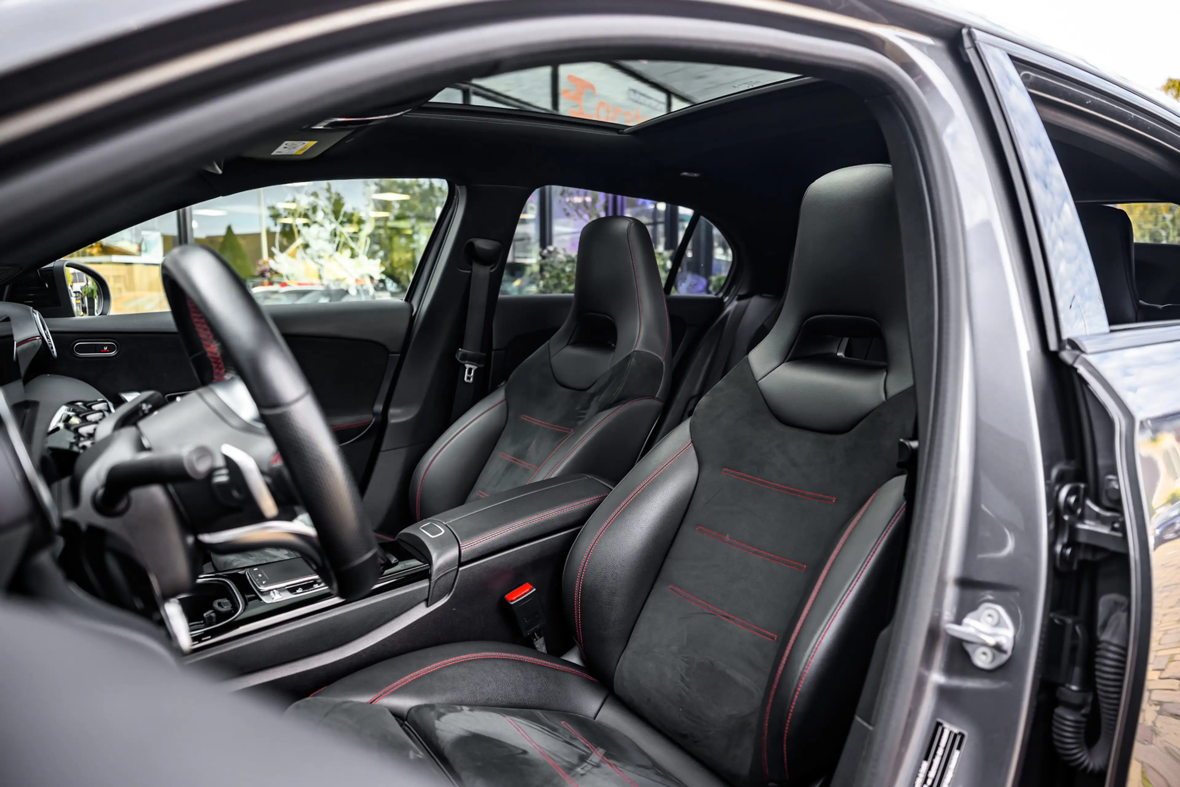 Mercedes-Benz A 180 Premium Plus|Navi|Pdc|Cruise — photo 14