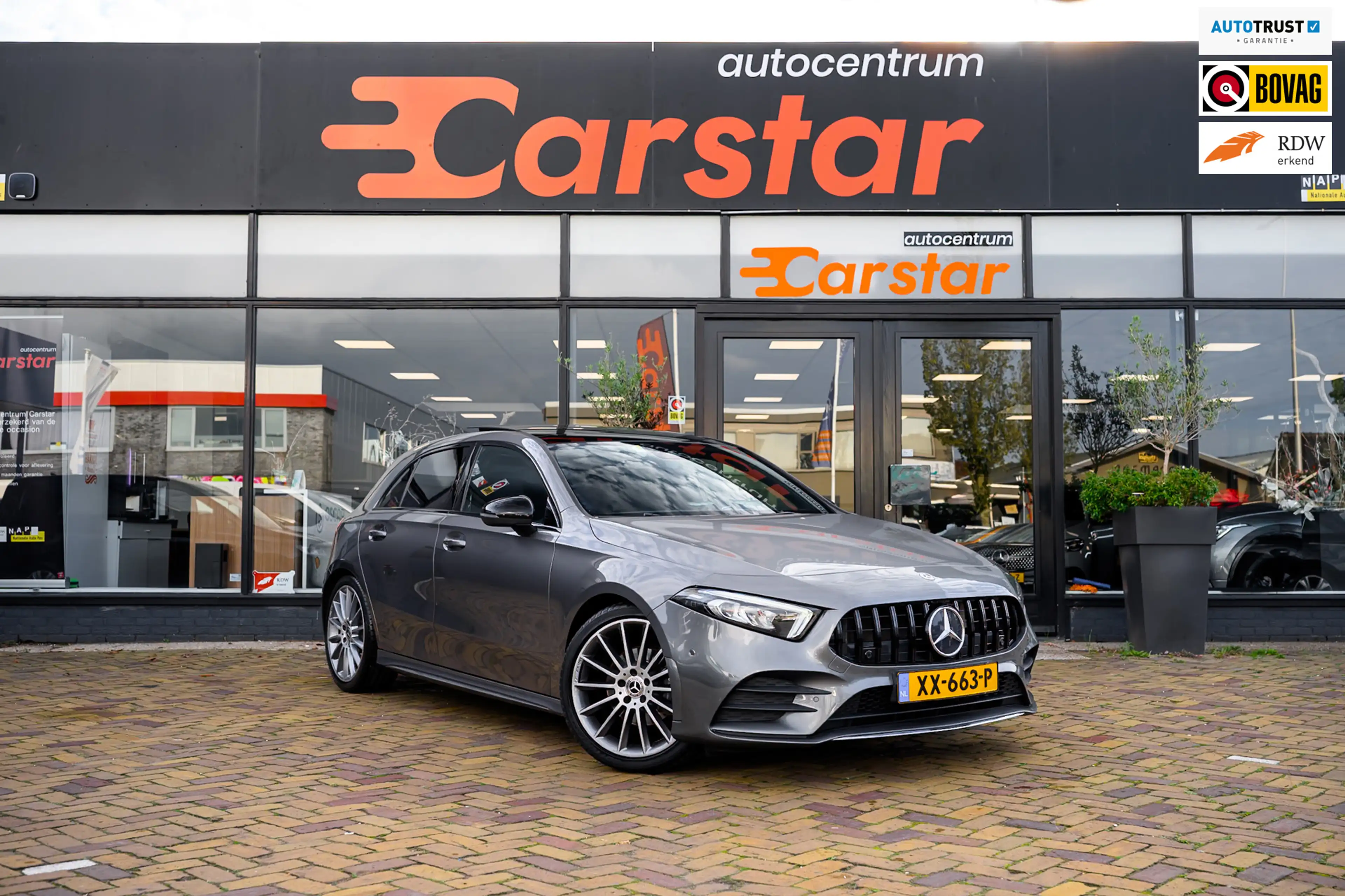 Mercedes-Benz A 180 Premium Plus|Navi|Pdc|Cruise