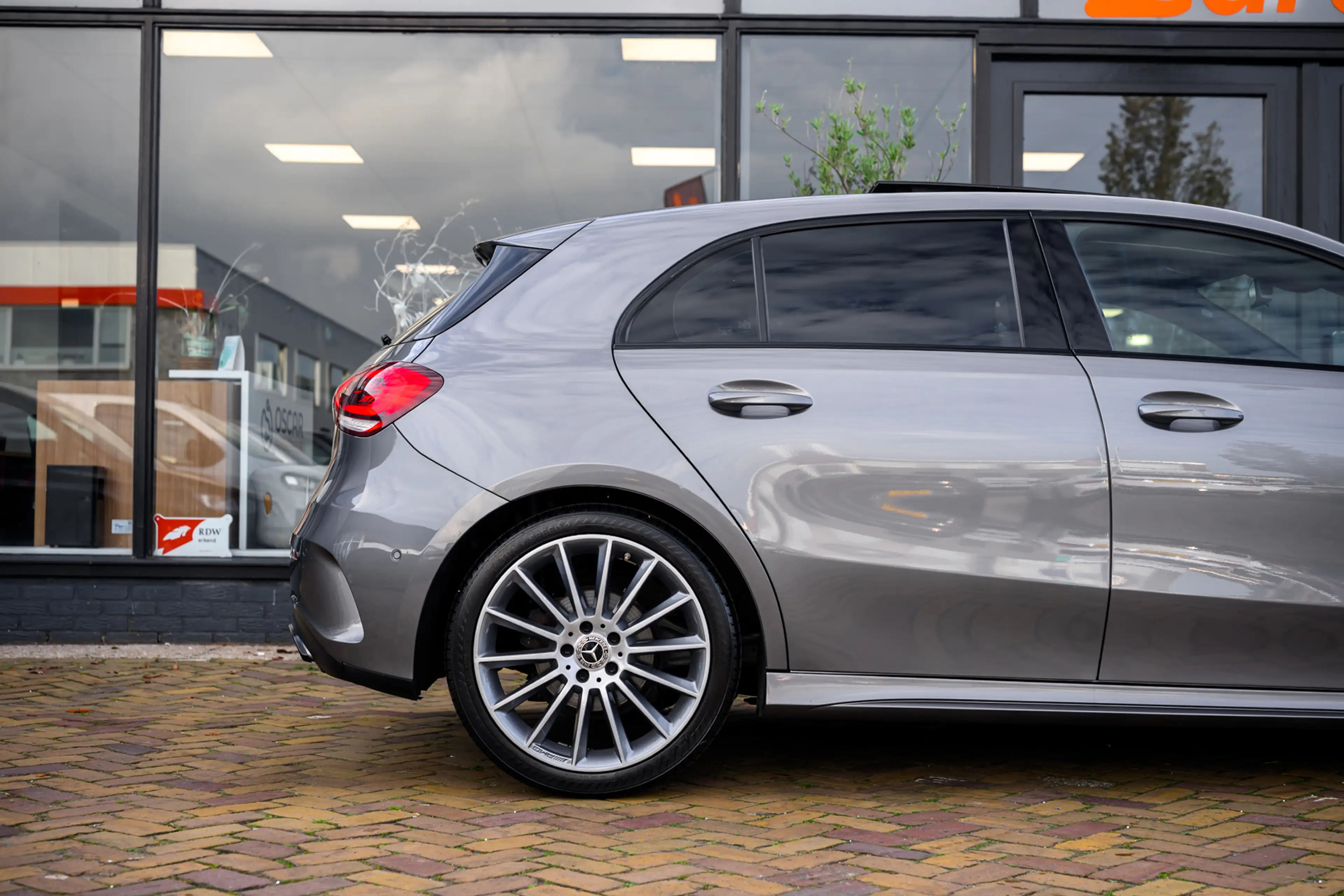 Mercedes-Benz A 180 Premium Plus|Navi|Pdc|Cruise — photo 7