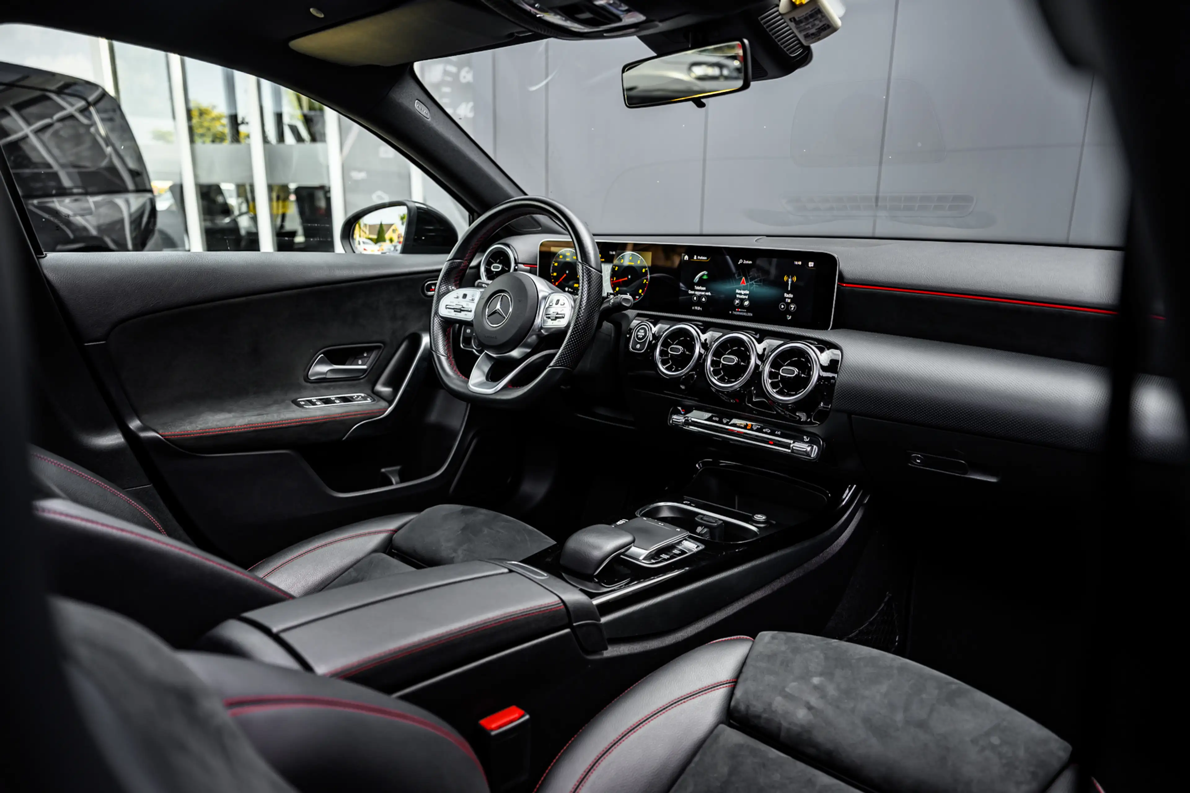 Mercedes-Benz A 180 Premium Plus|Navi|Pdc|Cruise — photo 22