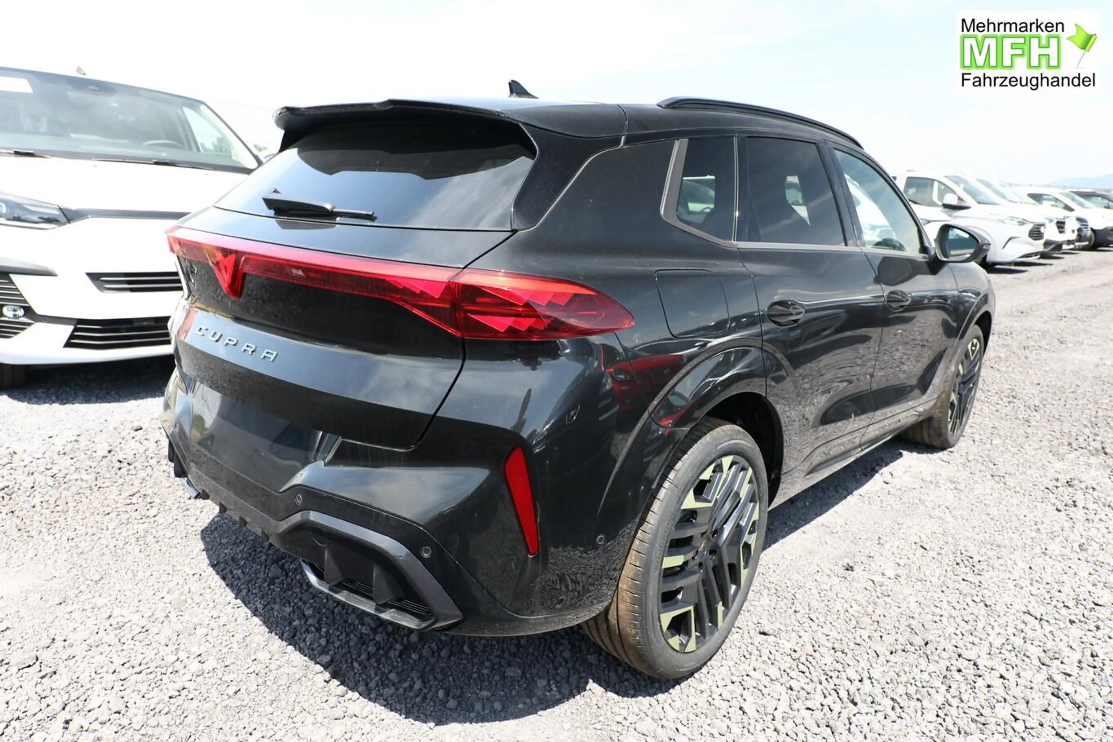 CUPRA Terramar Tribe Edition DSG HeadUp 360° Sennh el.Hk ParkA... — photo 2