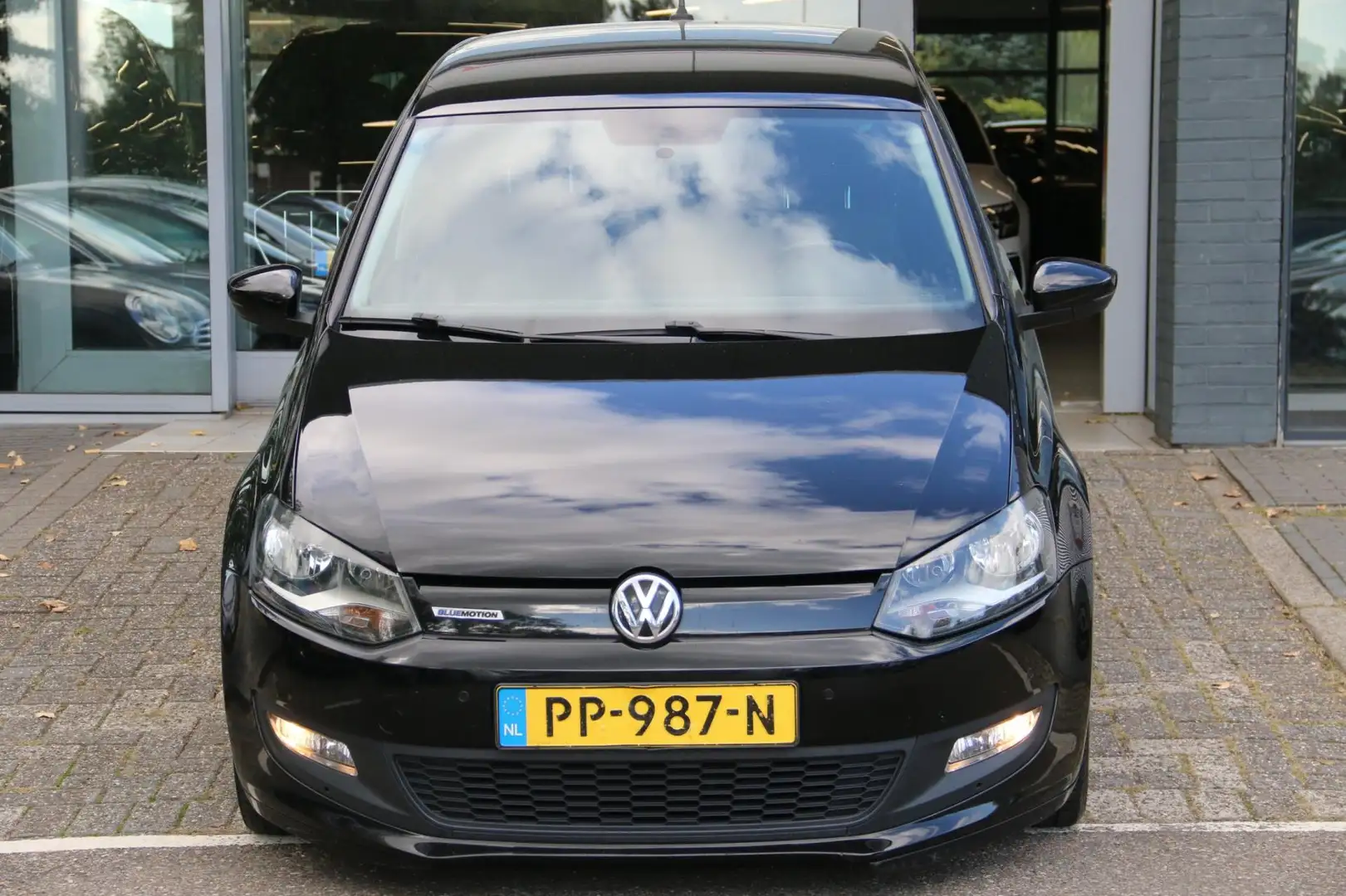 Volkswagen Polo 1.0 BlueMotion Edition NL-AUTO NAP! Schwarz - 2