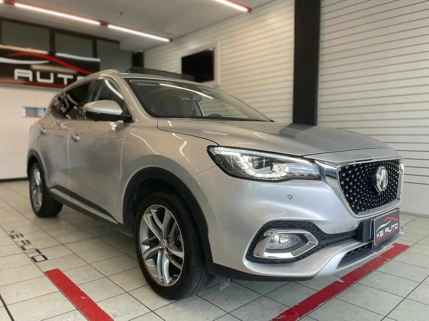 MG HS 1.5 t Luxury Срібний - 2