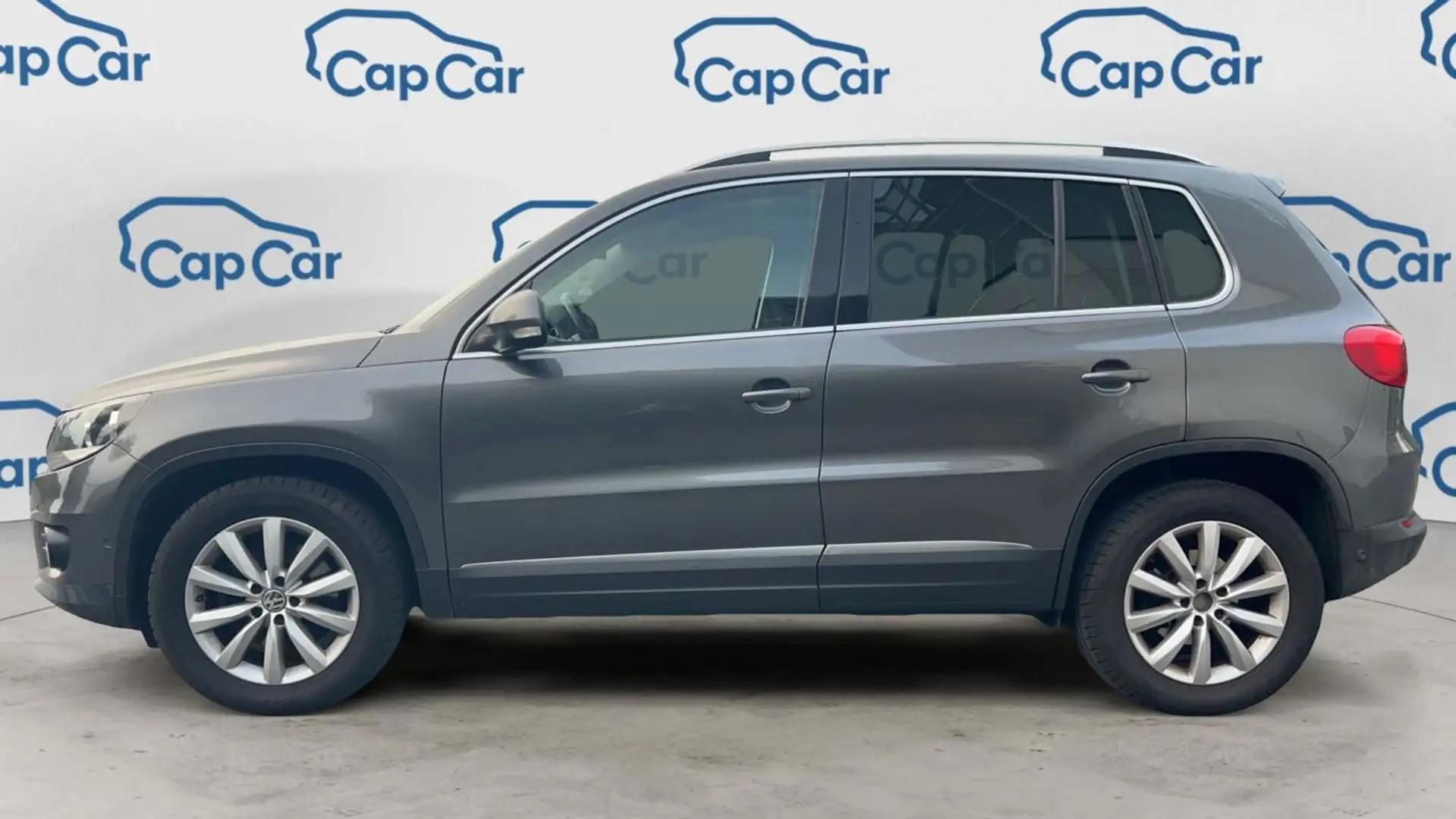 Volkswagen Tiguan I 2.0 TDI 110 Sportline - 2