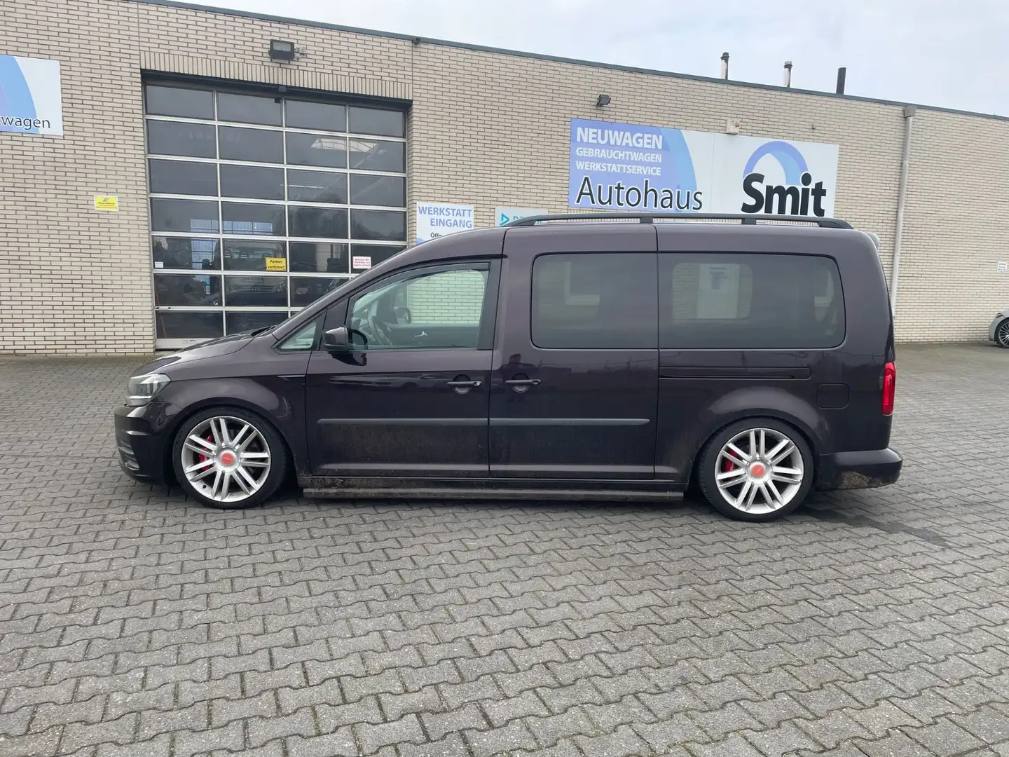 Volkswagen Caddy PKW Maxi Trendline BMT 7 - Sitzer Schwarz - 2