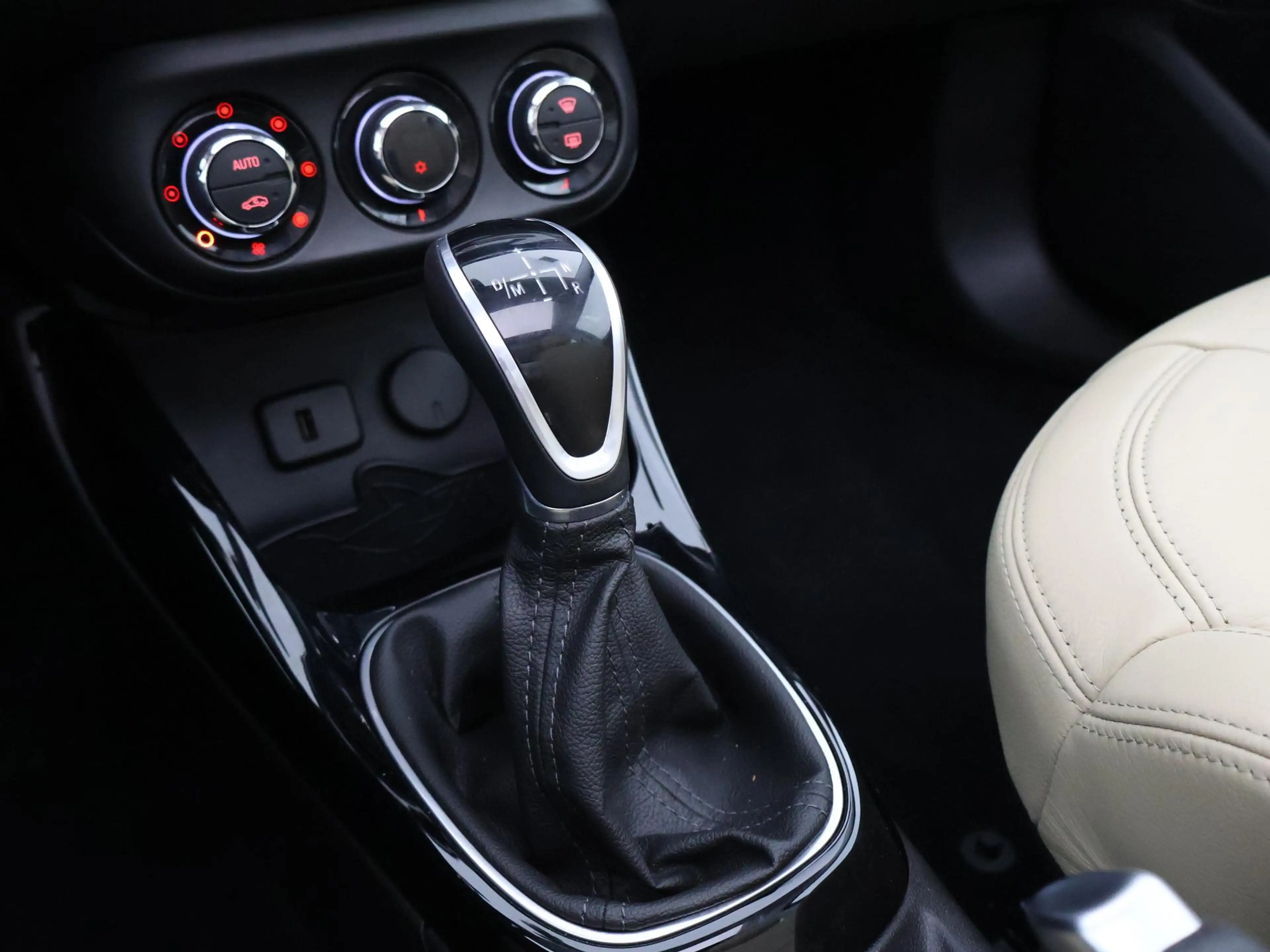 Opel Adam 1.4 Rocks Cabrio Automaat | Climate Control | Park — photo 12