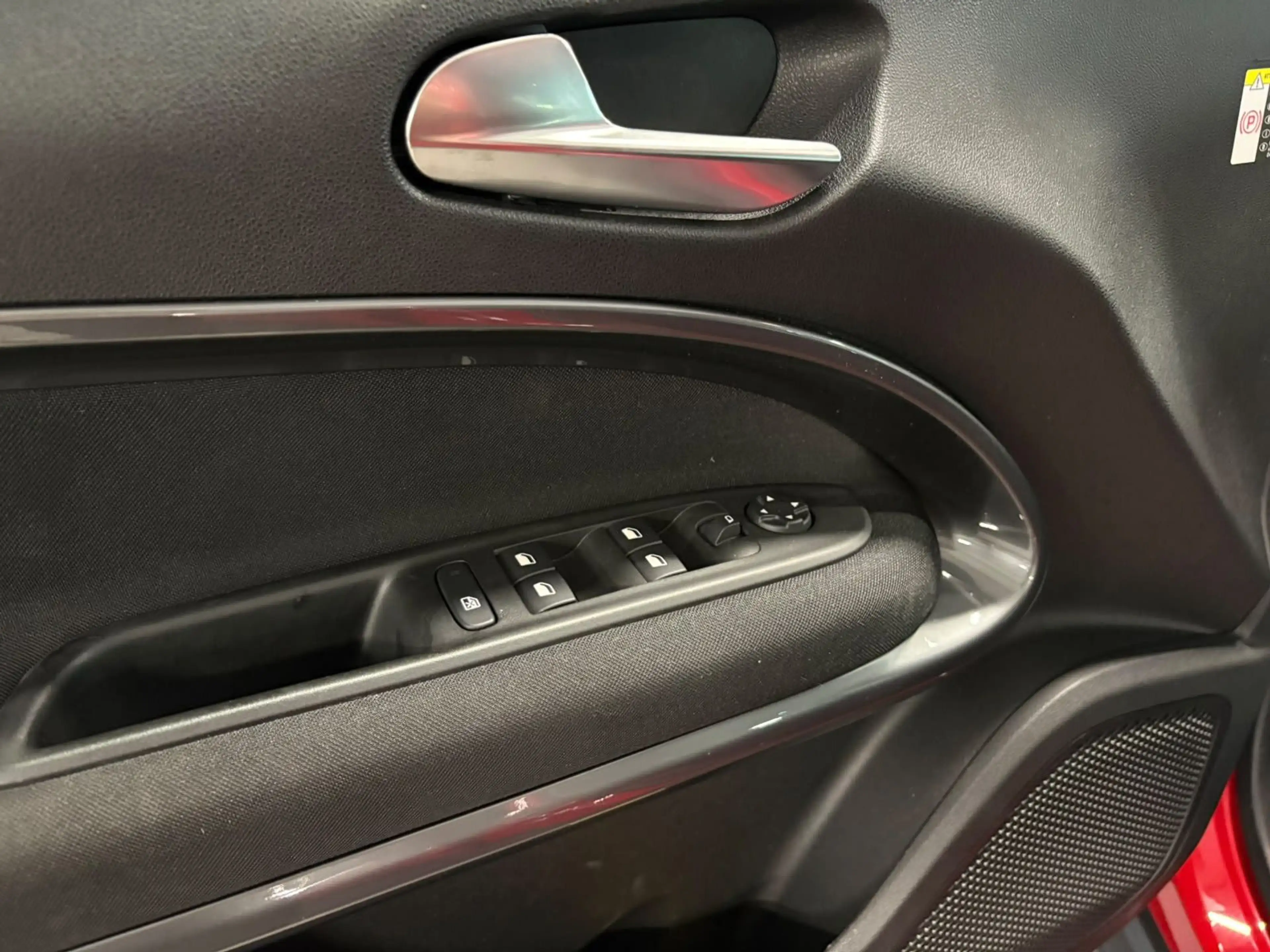 Fiat 600e RED 11KW LED+PDC+TEMP+SPUR.AS+CARPLAY+DAB+ — photo 11