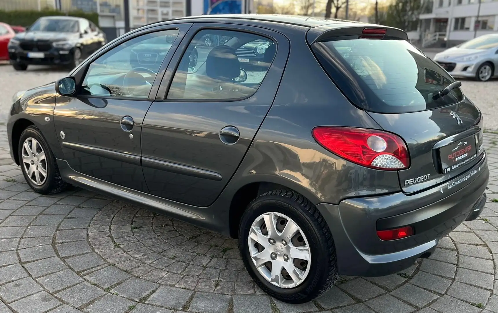 Peugeot 206 206+ 1.4 HDi 68ch FAP BLUE LION Génération Gris - 2