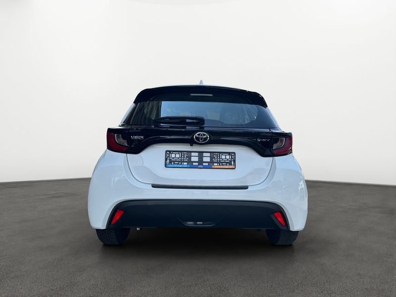 Toyota Yaris Hybrid 116 1.5 VVT-i Business Edition — photo 4