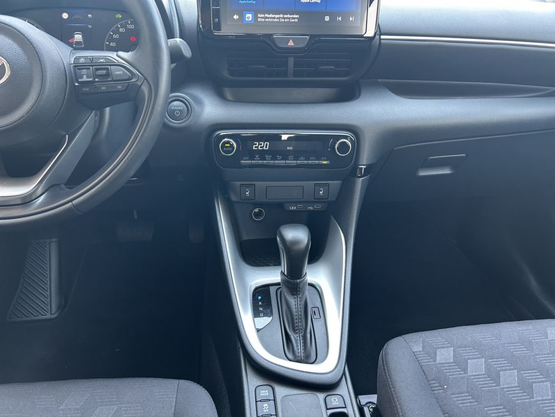 Toyota Yaris Hybrid 116 1.5 VVT-i Business Edition — photo 14