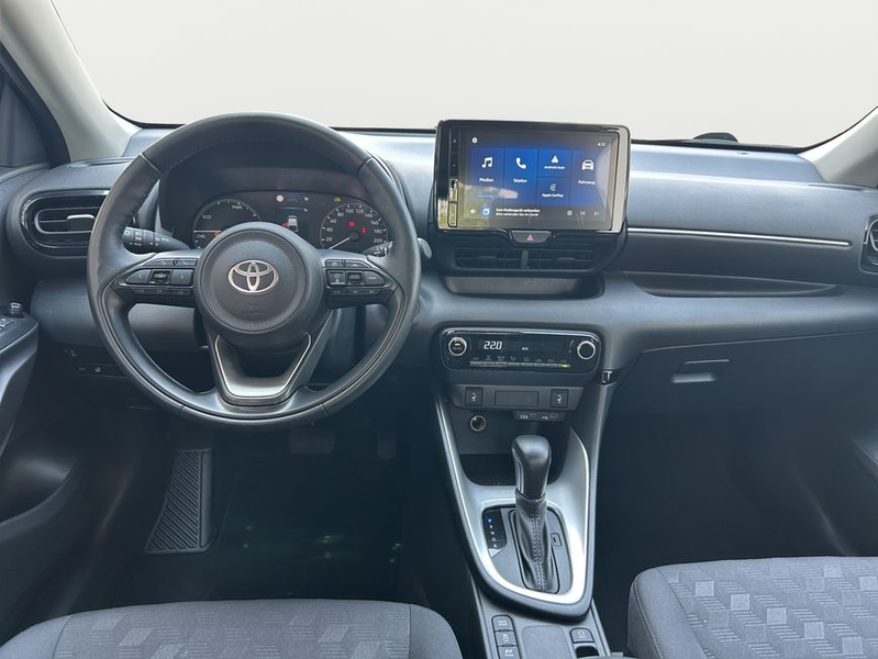 Toyota Yaris Hybrid 116 1.5 VVT-i Business Edition — photo 13