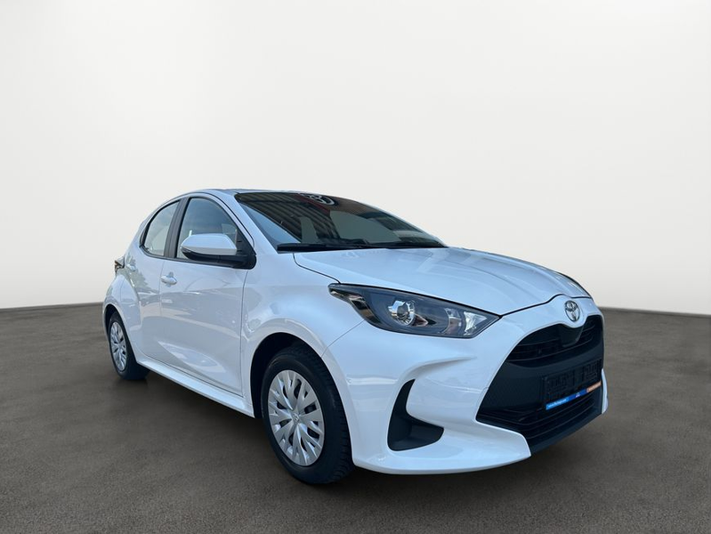 Toyota Yaris Hybrid 116 1.5 VVT-i Business Edition — photo 8