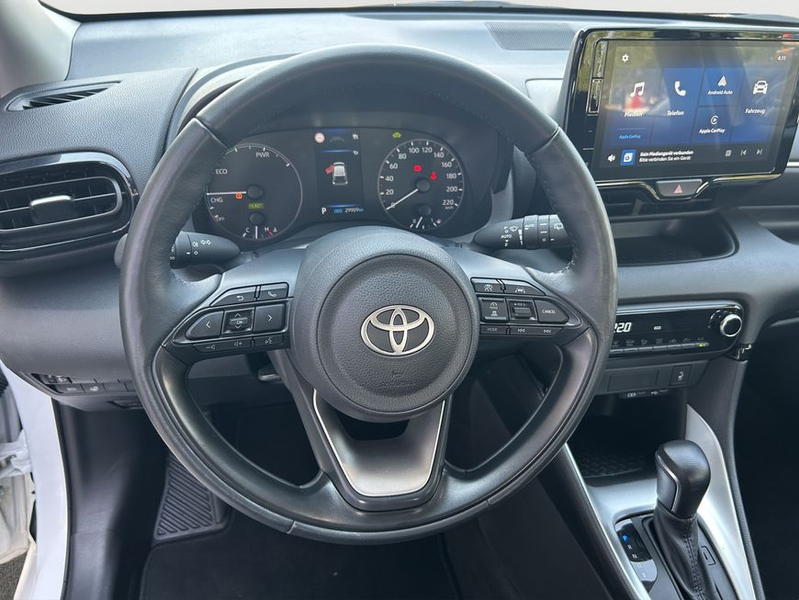 Toyota Yaris Hybrid 116 1.5 VVT-i Business Edition — photo 11