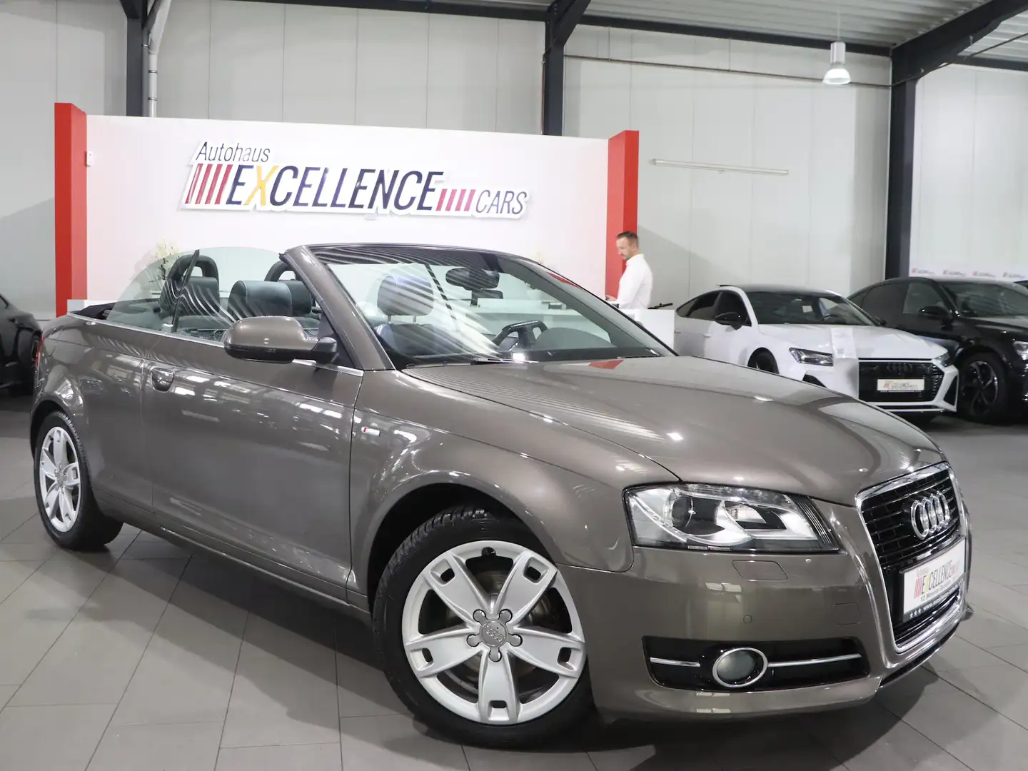 Audi A3 1.2 TFSI CABRIOLET S-LINE-SPORT-PLUS / NAVI+ Grau - 2