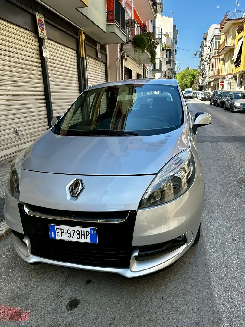 Renault Scenic 1.5 dci Limited 110cv edc E6 - 1