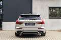 Volvo V60 2.0 T8 Recharge AWD Plus Dark HEICO Black 360c H&K Silber - thumbnail 17