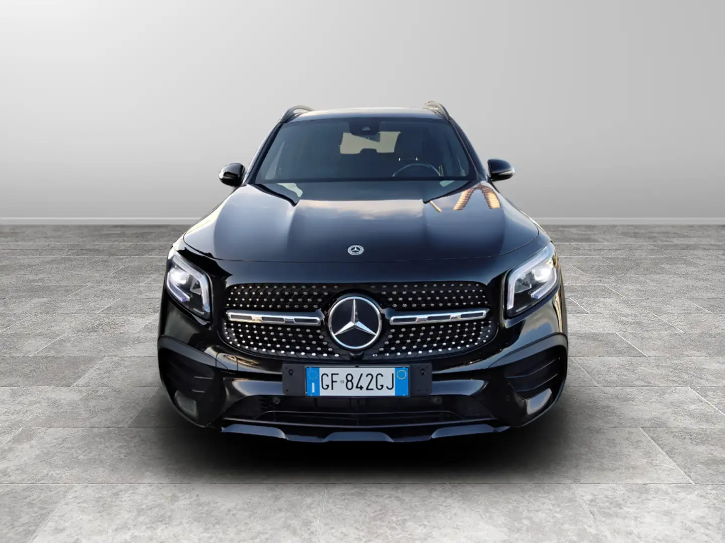 Mercedes-Benz GLB 200 d Automatic Premium Zwart - 2
