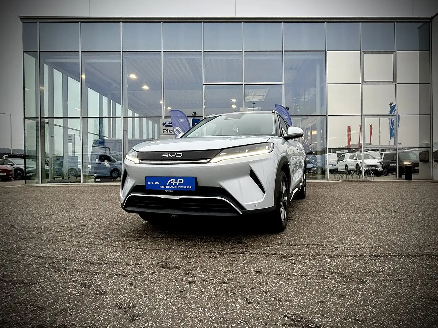 BYD Atto 2 Atto2 64,8 kWh Comfort Österreich Paket LEASING... Weiß - 2