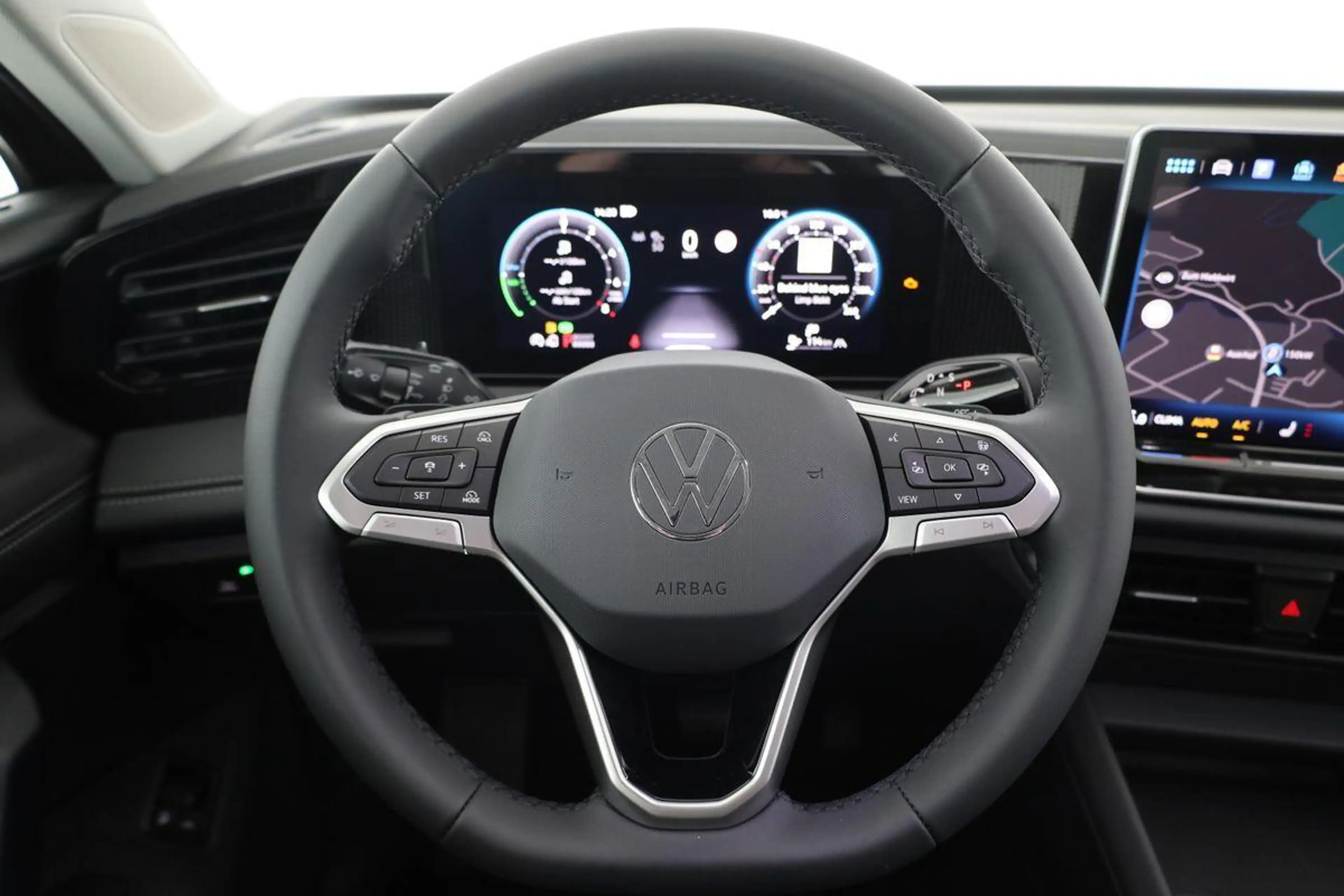 Volkswagen Tiguan 1.5 TSI eHybrid 150 kW Life DSG Life, AHK, Navi... — photo 5