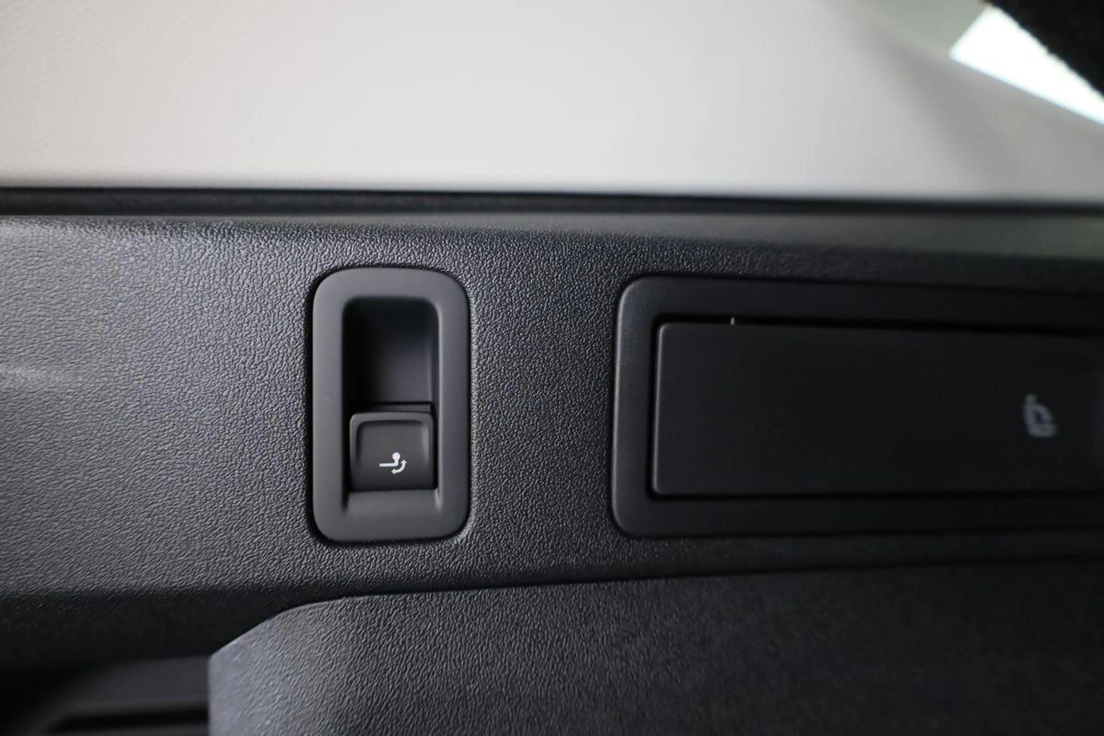 Volkswagen Tiguan 1.5 TSI eHybrid 150 kW Life DSG Life, AHK, Navi... — photo 12