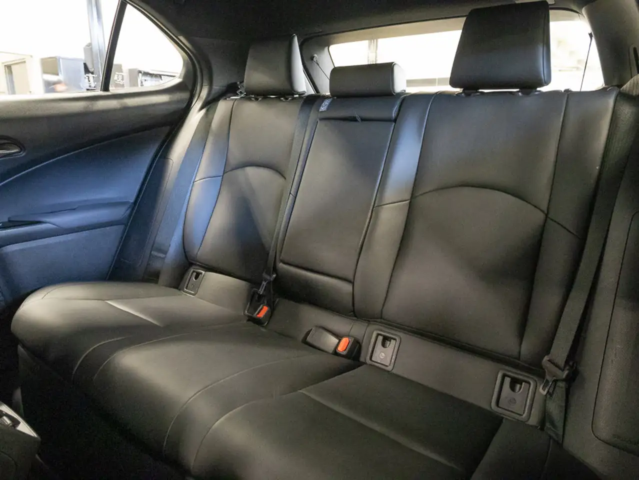 Lexus UX снимка Lexus UX