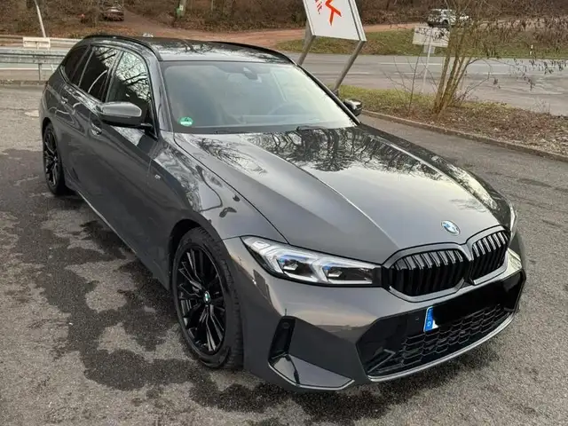 BMW 330 330d Touring mhev 48V MSport auto
