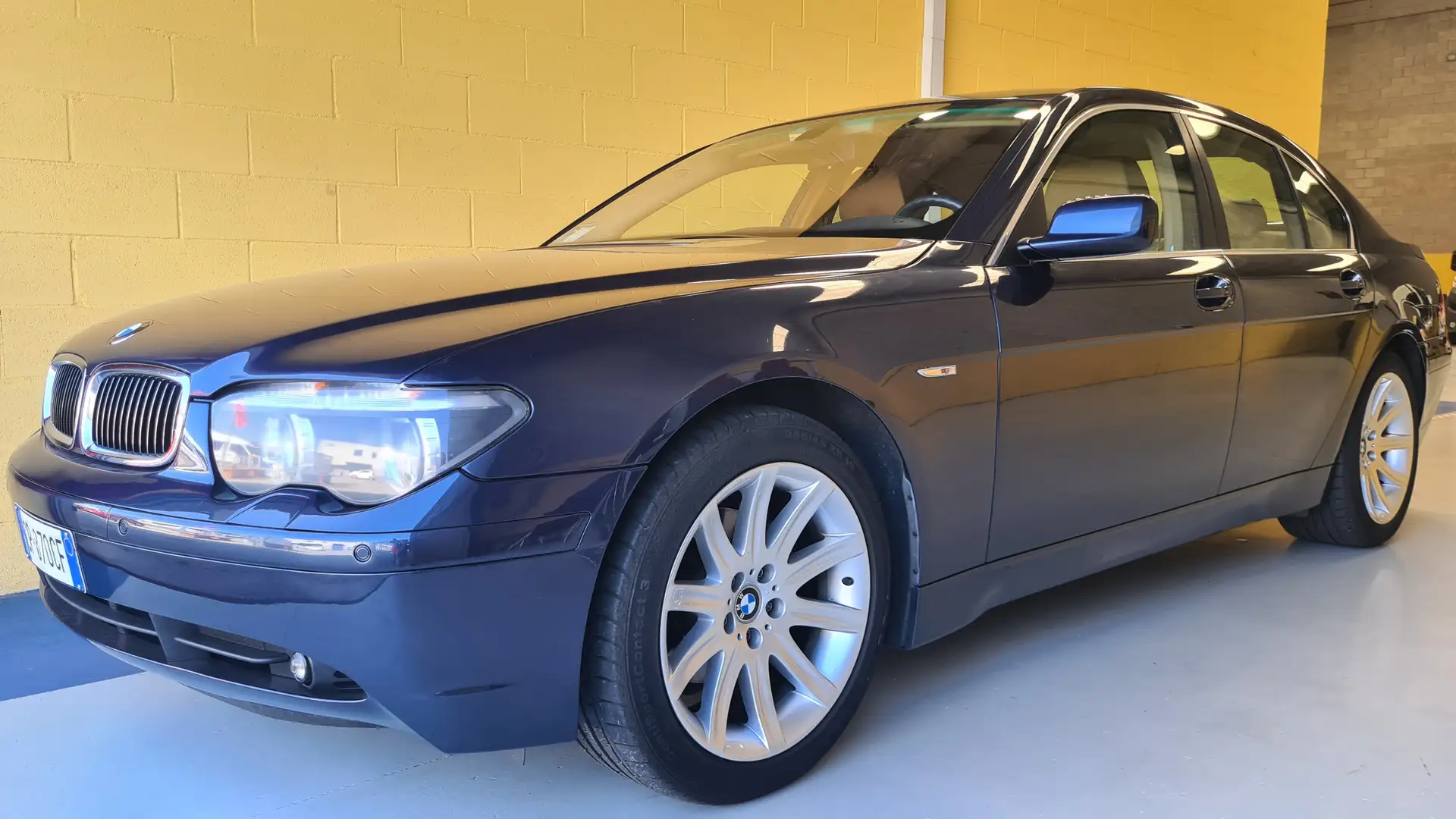 BMW 735 Serie 7 E/65-66 735i Blu/Azzurro - 1