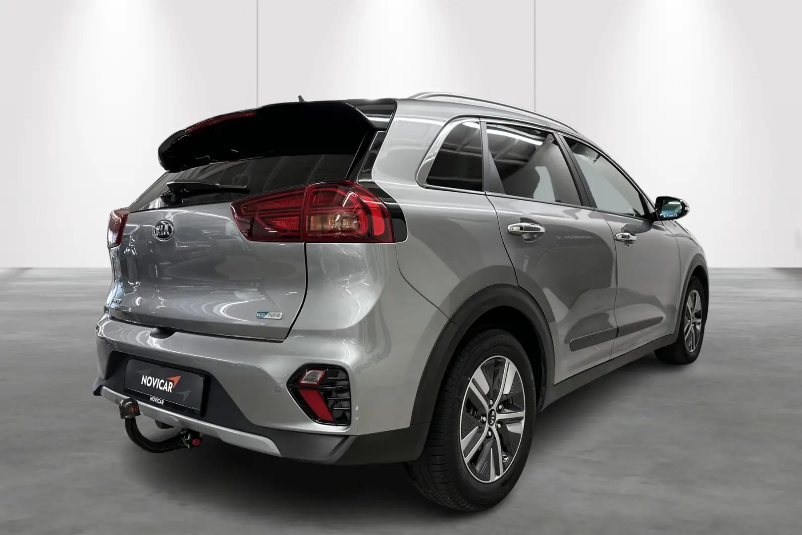 Kia Niro More 1.6 GDi HEV 6DCT Grijs - 2