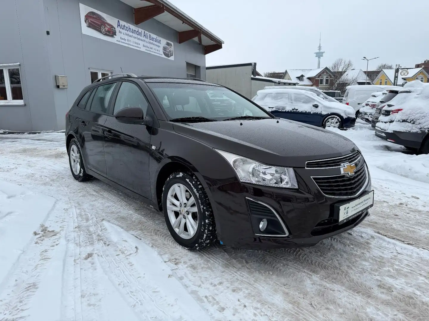 Chevrolet Cruze Station Wagon LT 1.6 Klima AHK ALU TÜV NEU Braun - 1