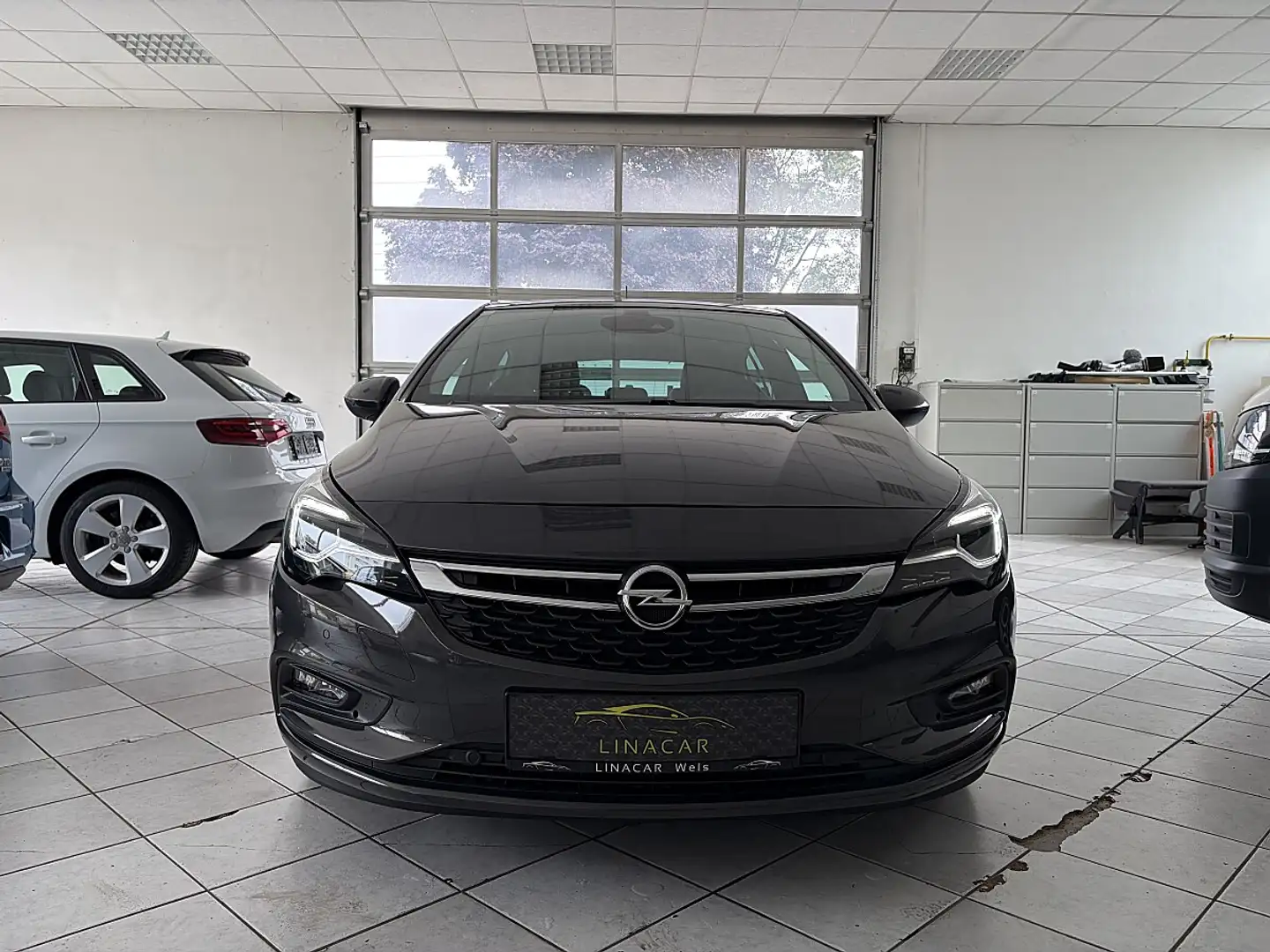 Opel Astra 1,6 CDTI Ecotec Innovation Start/Stop System Grau - 2