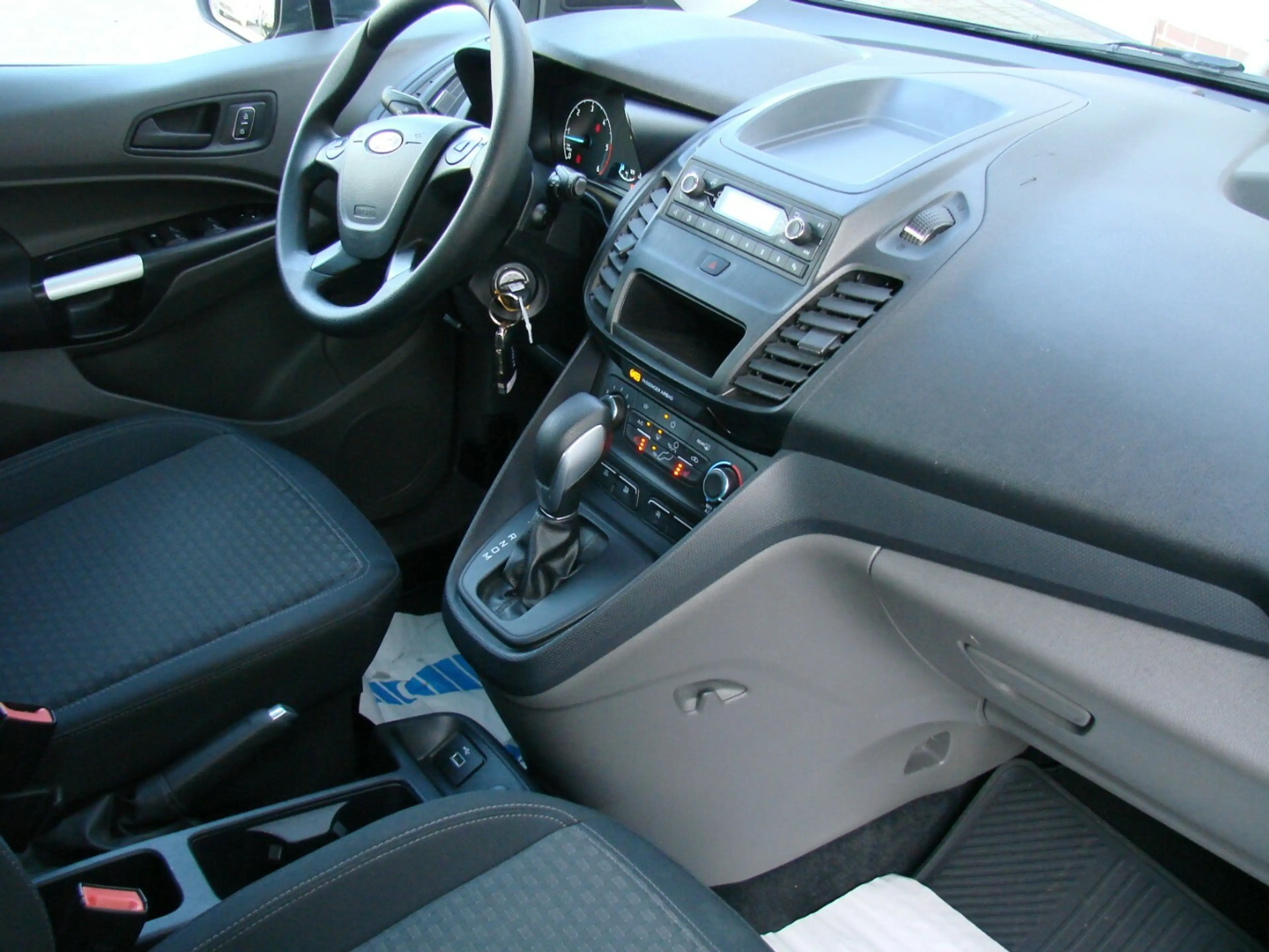Ford Transit Connect 1.5L-TDCi Kombi Trend L2 AHK Erhöhte Nutzlast Kame — photo 14
